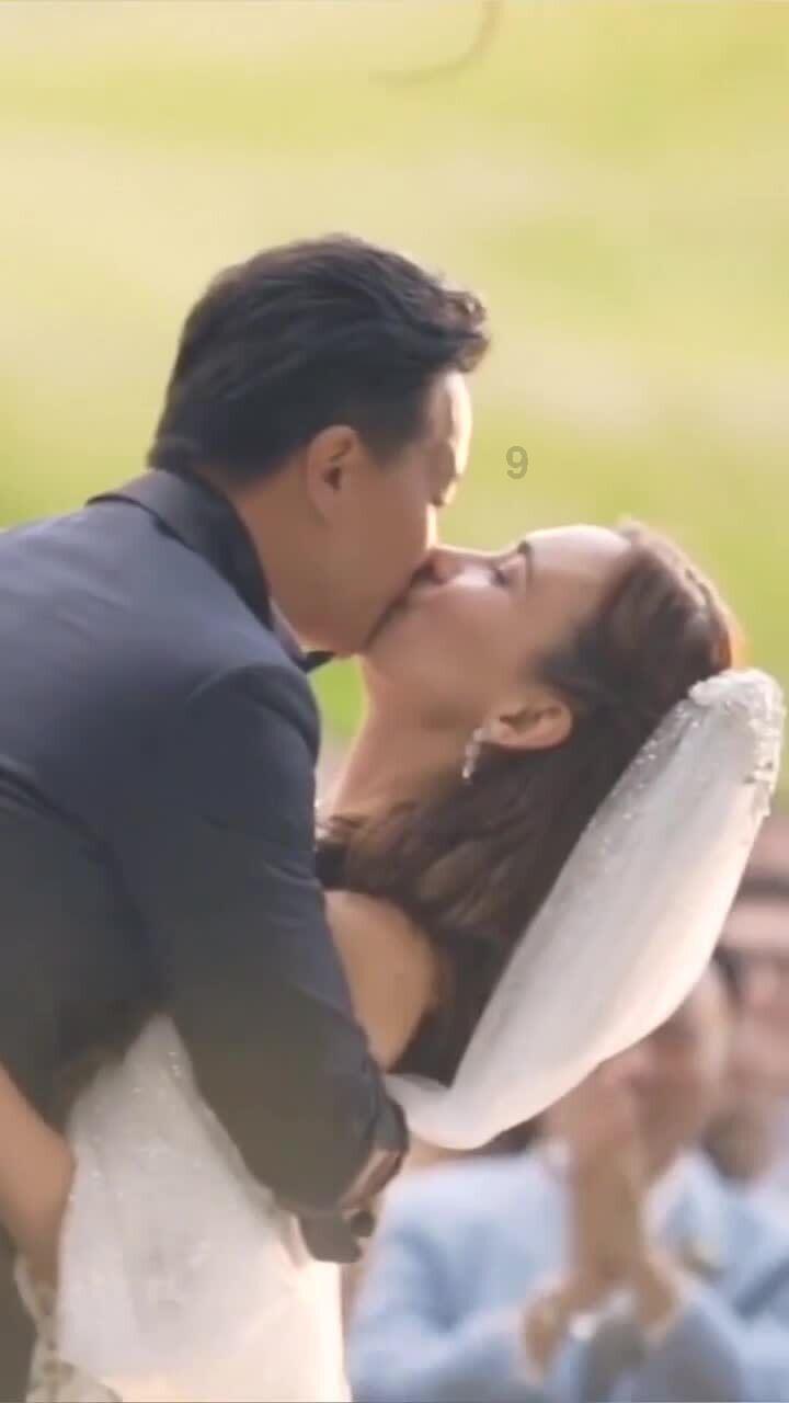 救援有趣的孔雀